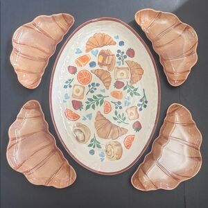 NWOT 5pc Croissant Tray/Platter & Croissant Shaped Plate 100% Melamine Set